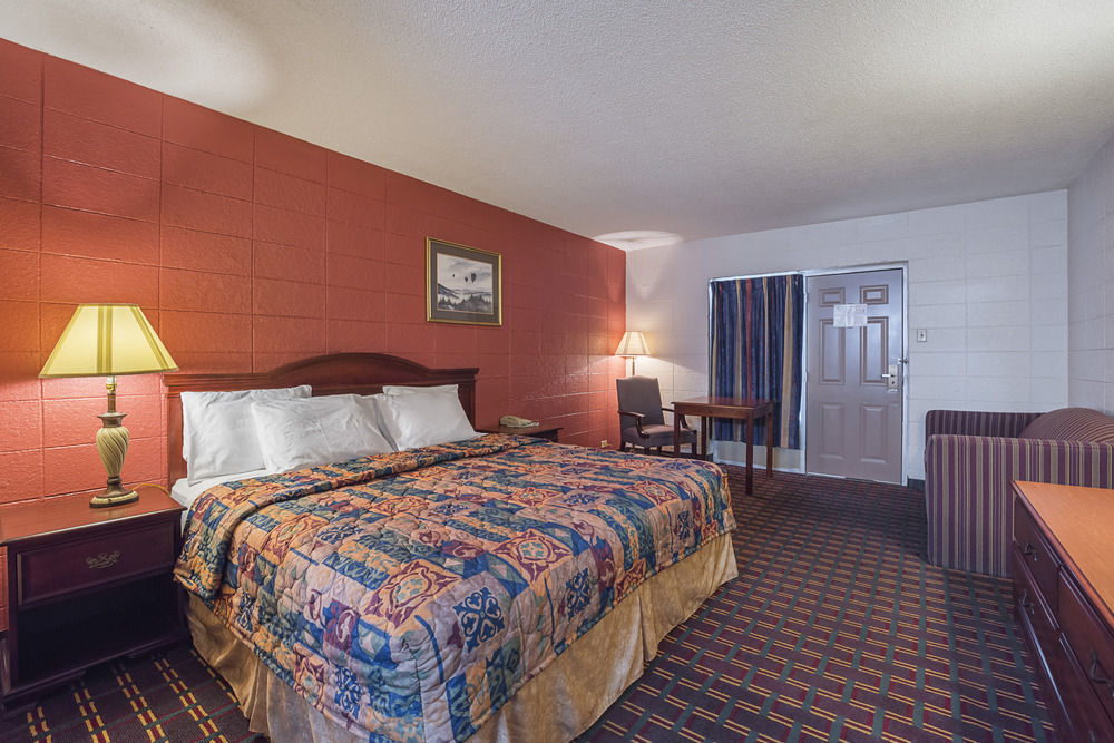 Bear Mount Inn & Suites Pigeon Forge Zewnętrze zdjęcie