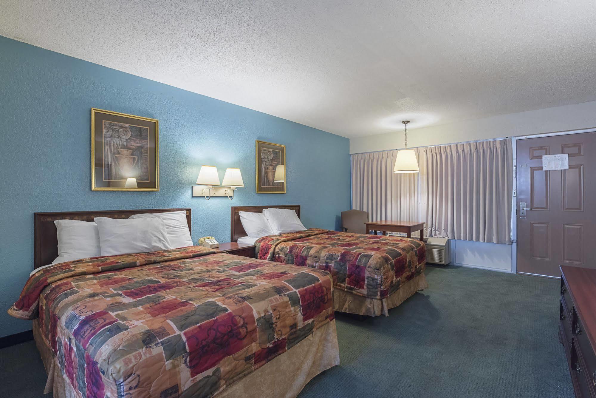 Bear Mount Inn & Suites Pigeon Forge Zewnętrze zdjęcie